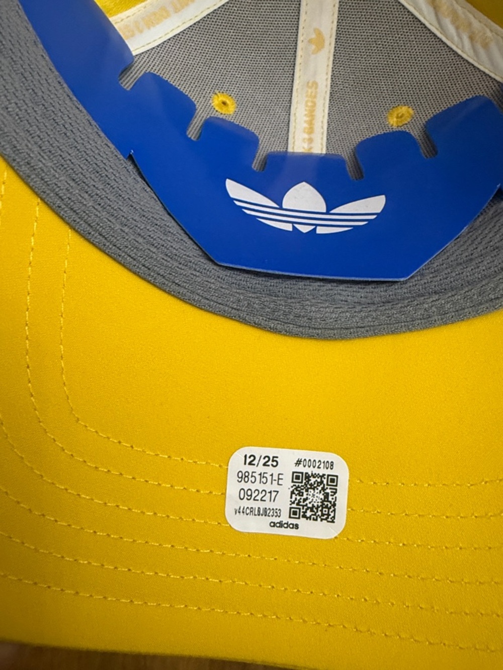 Adidas Men’s Yellow Trefoil Cap - Adjustable Fit - Picture 9 of 14